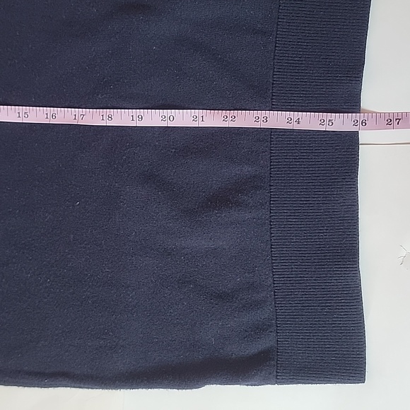 Abercrombie & Fitch V-Neck Sweater /M. - Picture 8 of 12